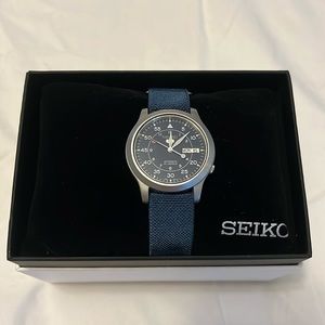 SOLD: Seiko 5 SNK807 Automatic Day / Date Watch - 37mm - Blue